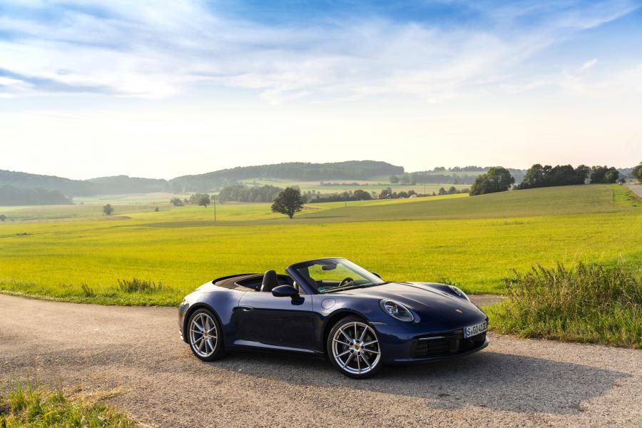  Porsche 911 Carrera Cabriolet (992) 2019 года  (WW) (фото 38 из 62)